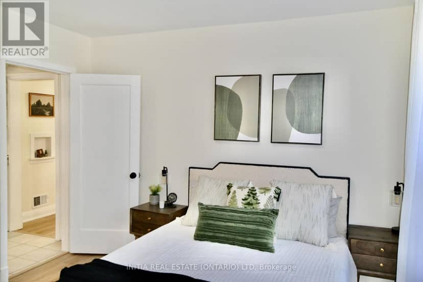 486 Hale Street — photo 12 of 35