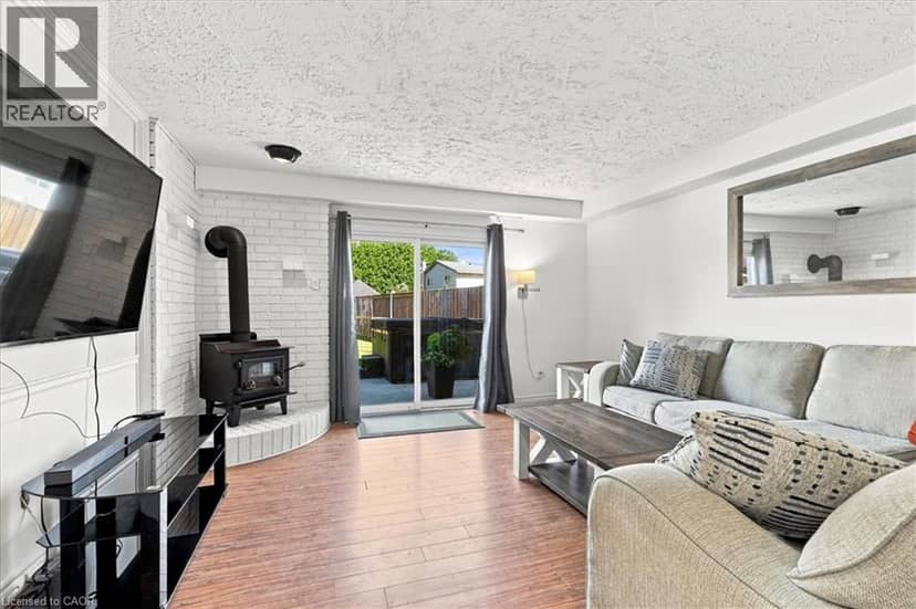 79 FENNEL Street — photo 17 of 40