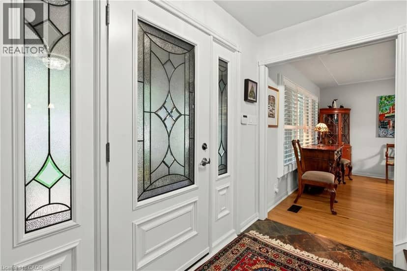 29 WOODSIDE Drive — photo 4 of 40