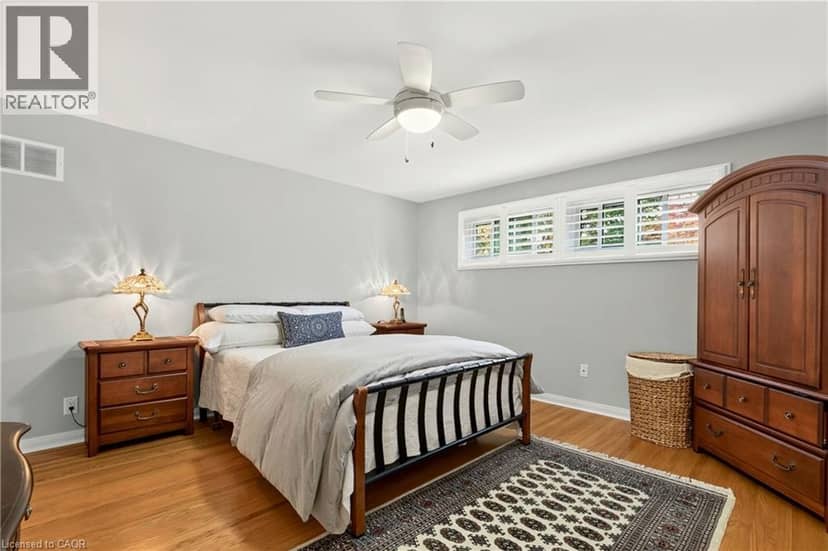29 WOODSIDE Drive — photo 19 of 40