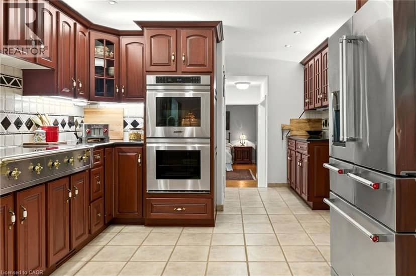 29 WOODSIDE Drive — photo 12 of 40