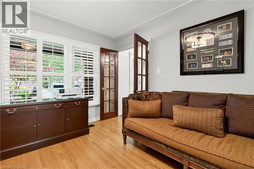 29 WOODSIDE Drive — photo 14 of 40