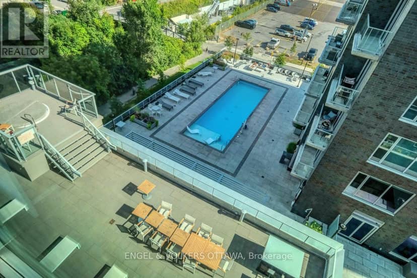 610 - 111 Champagne Avenue S — photo 28 of 40