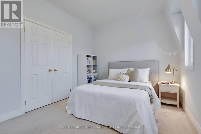 2B Alcina Avenue — photo 22 of 27