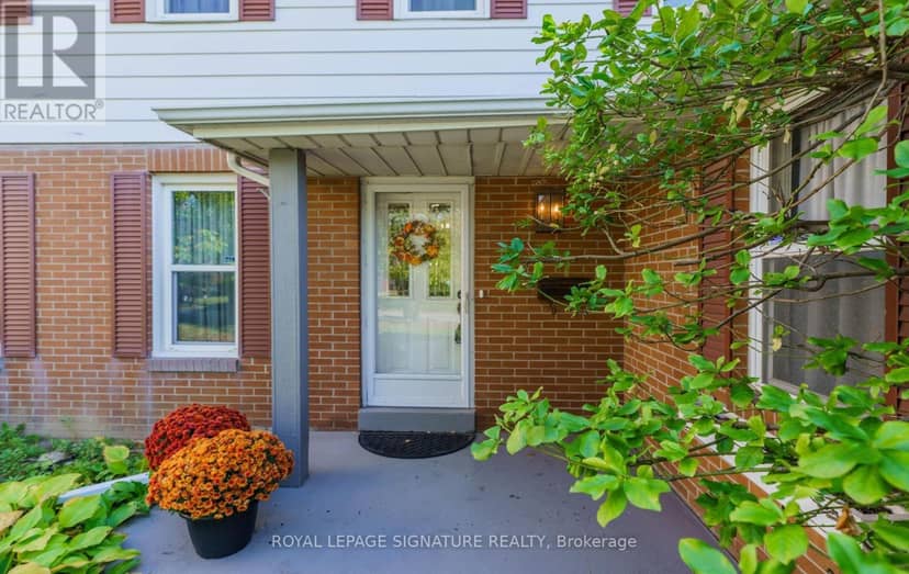 19 Castle Hill Drive, Toronto, photo 2
