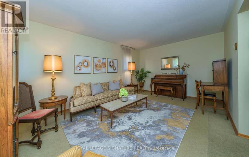 19 Castle Hill Drive, Toronto, photo 7