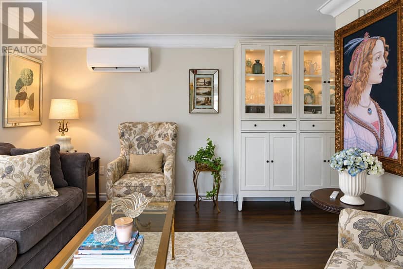 10 Oak Street — photo 11 of 31