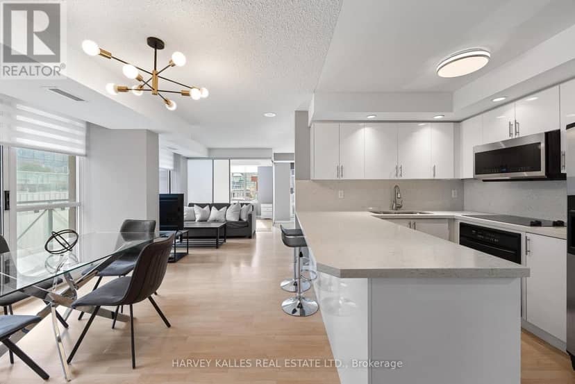 515 - 140 Simcoe Street — photo 12 of 40