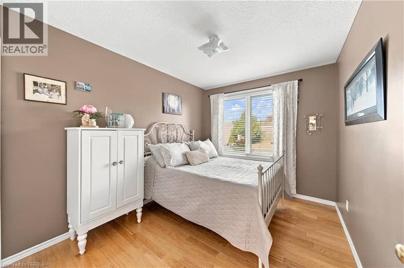 102 COURT Drive — photo 22 of 40
