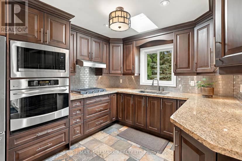 13 Toby Court — photo 15 of 40