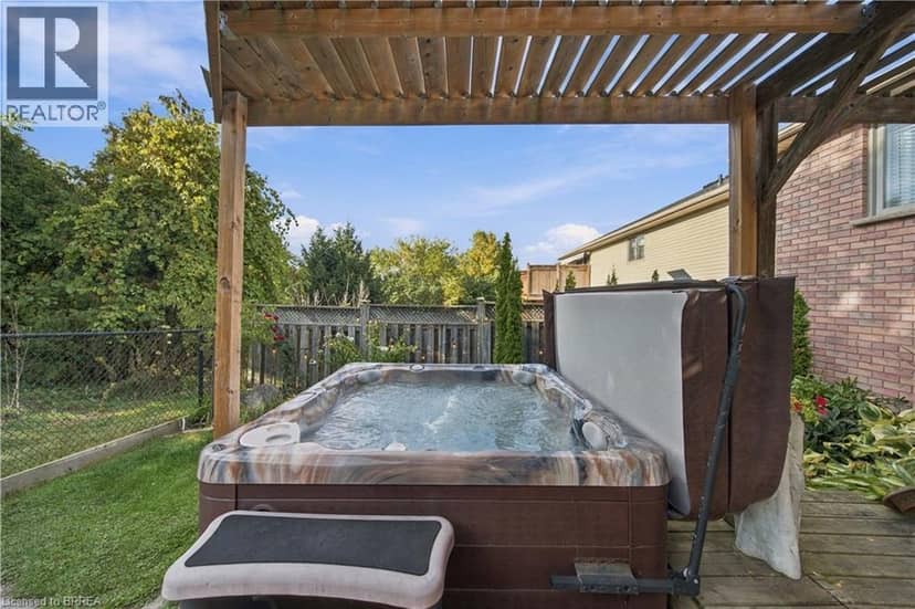 102 COURT Drive — photo 39 of 40