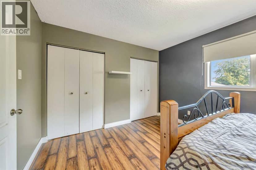 3409 45A Avenue — photo 15 of 33