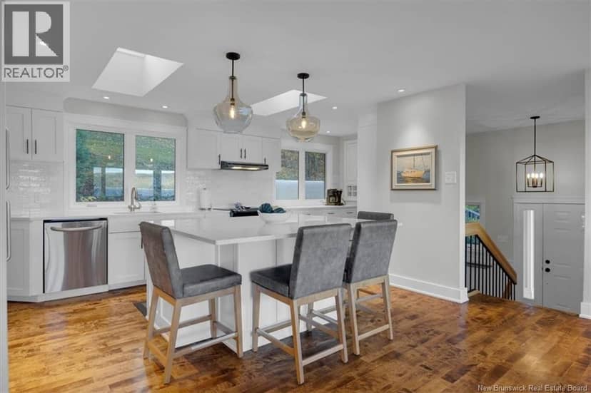 50 Beach Road — photo 15 of 40