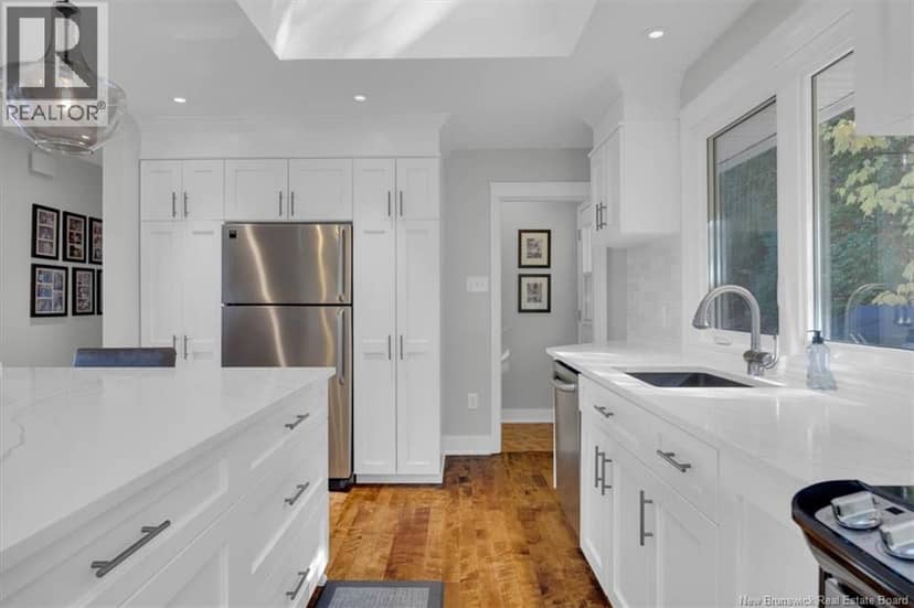 50 Beach Road — photo 16 of 40