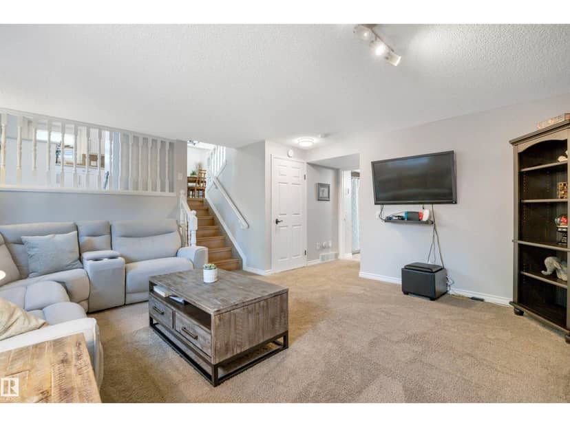 5735 152A AV NW — photo 31 of 40