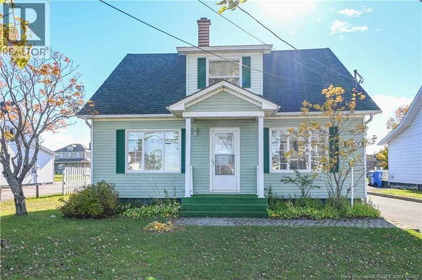 8200 Saint-Paul Street, Bas-Caraquet