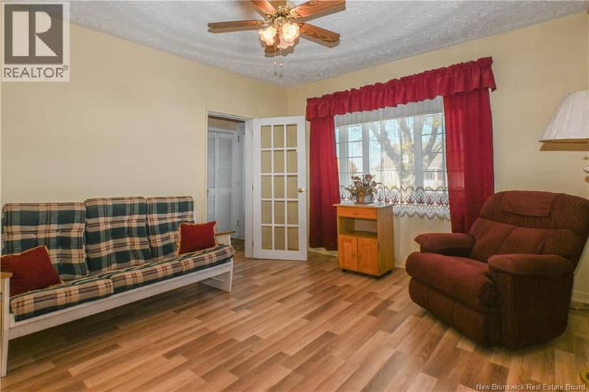 8200 Saint-Paul Street — photo 16 of 40