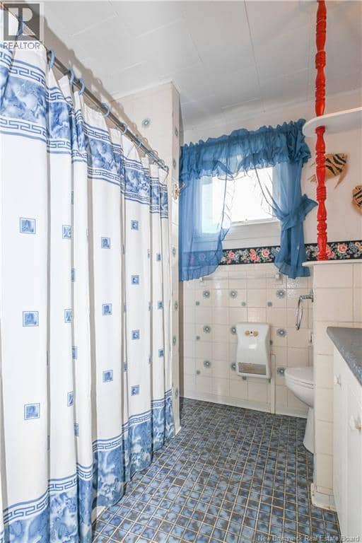 8200 Saint-Paul Street — photo 28 of 40