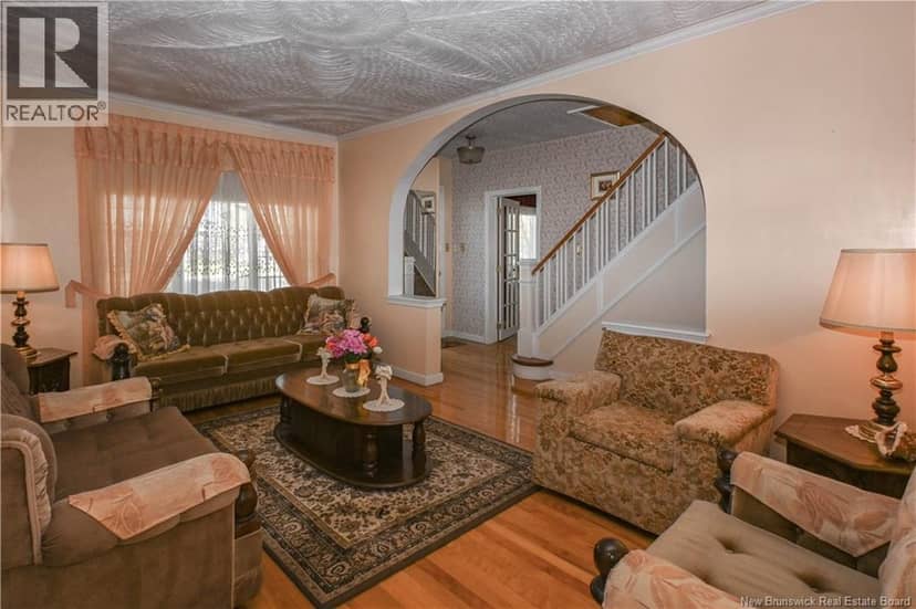 8200 Saint-Paul Street — photo 19 of 40