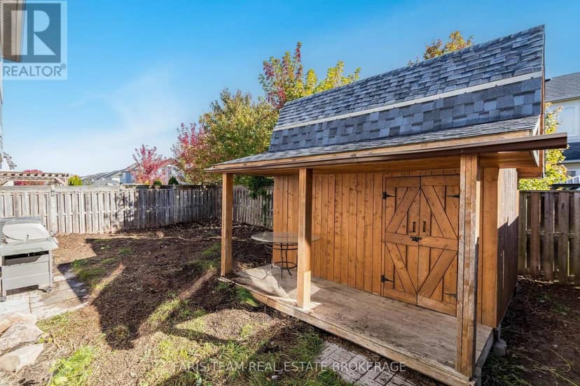 27 Kidd Crescent — photo 25 of 27
