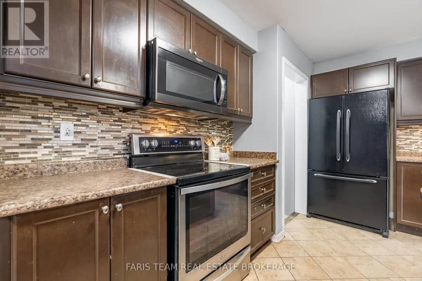 27 Kidd Crescent — photo 4 of 27