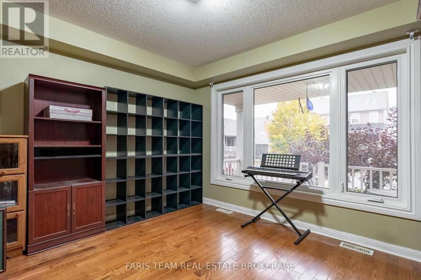 27 Kidd Crescent — photo 9 of 27