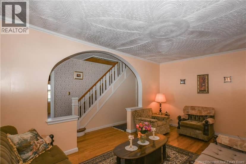 8200 Saint-Paul Street — photo 20 of 40