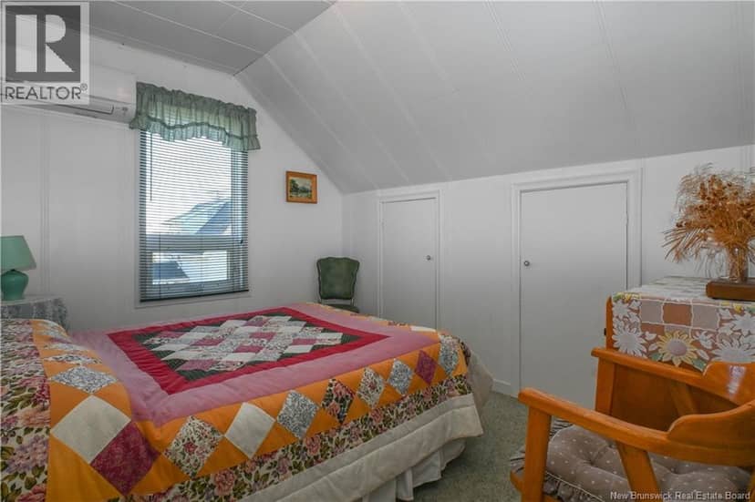 8200 Saint-Paul Street — photo 33 of 40