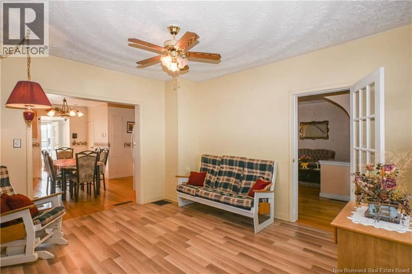 8200 Saint-Paul Street — photo 18 of 40