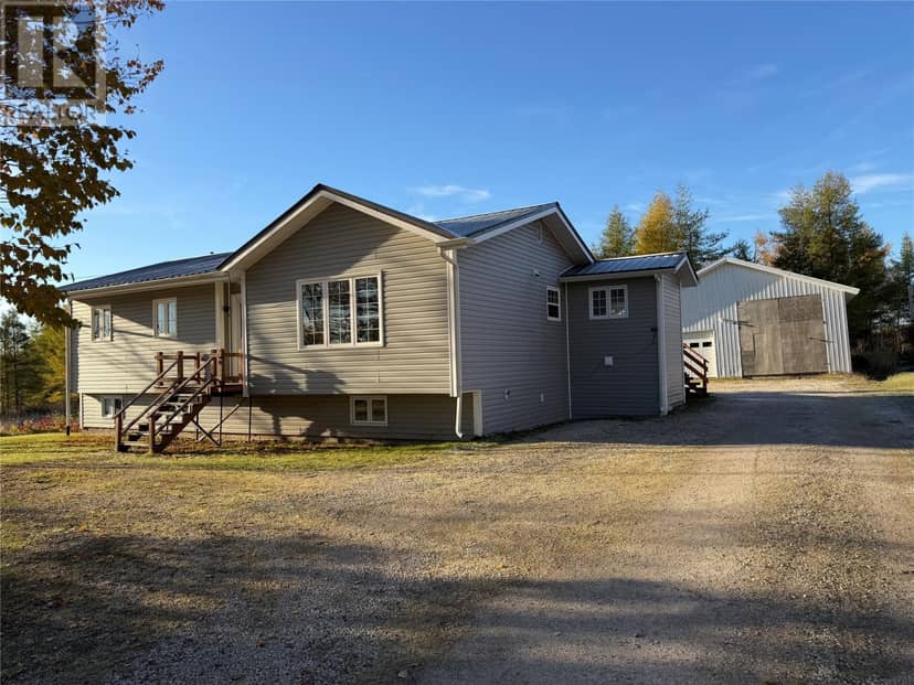 37 Larch Avenue — photo 2 of 40