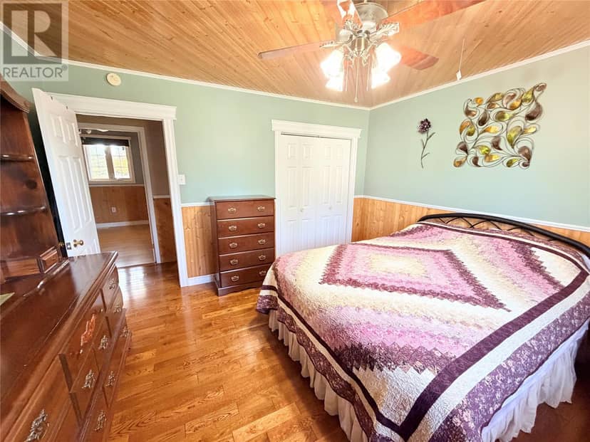 37 Larch Avenue — photo 24 of 40
