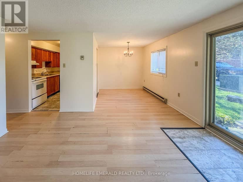 8 - 14 Shadowood Road — photo 20 of 27