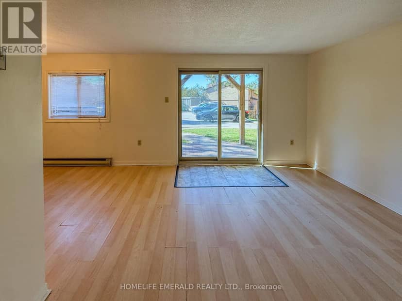 8 - 14 Shadowood Road — photo 22 of 27