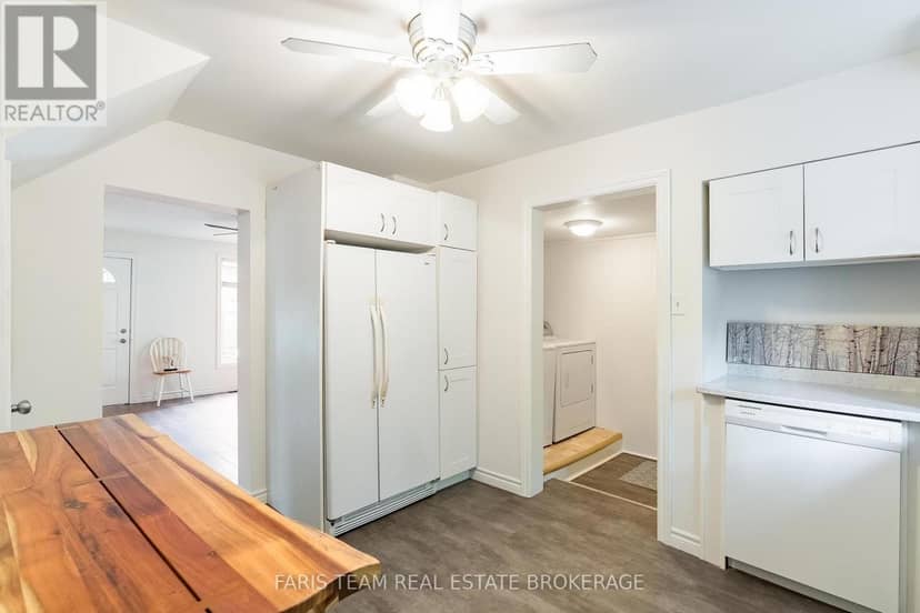 308 Russell Street — photo 10 of 32