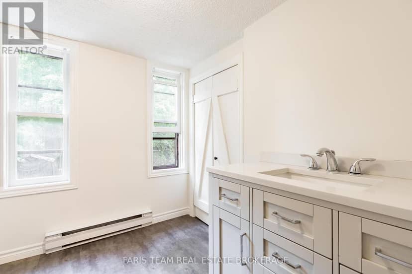 308 Russell Street — photo 22 of 32