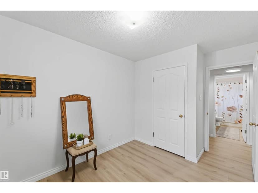 6207 146 AV NW — photo 26 of 40