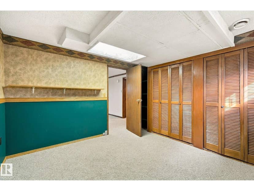 7612 40 AV NW — photo 32 of 40