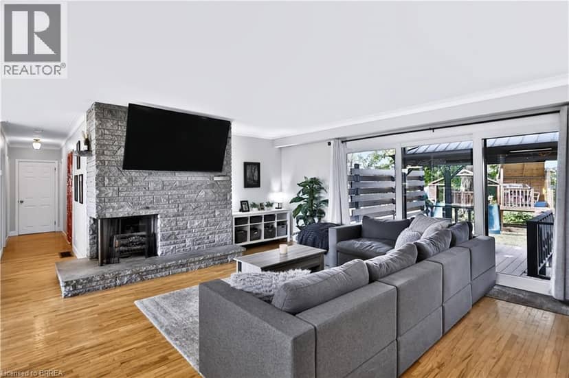 70 RIVER Road, Brantford, photo 8