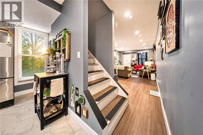 139 SUPERIOR Street — photo 7 of 22