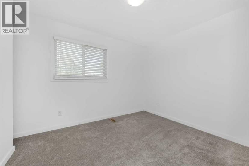 21, 2519 38 Street NE — photo 16 of 32