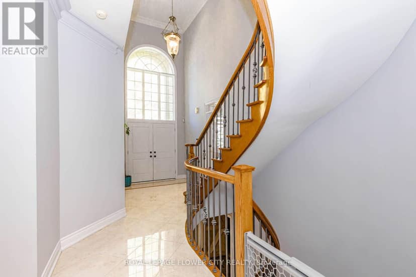 1058 Agram Drive, Oakville, photo 7