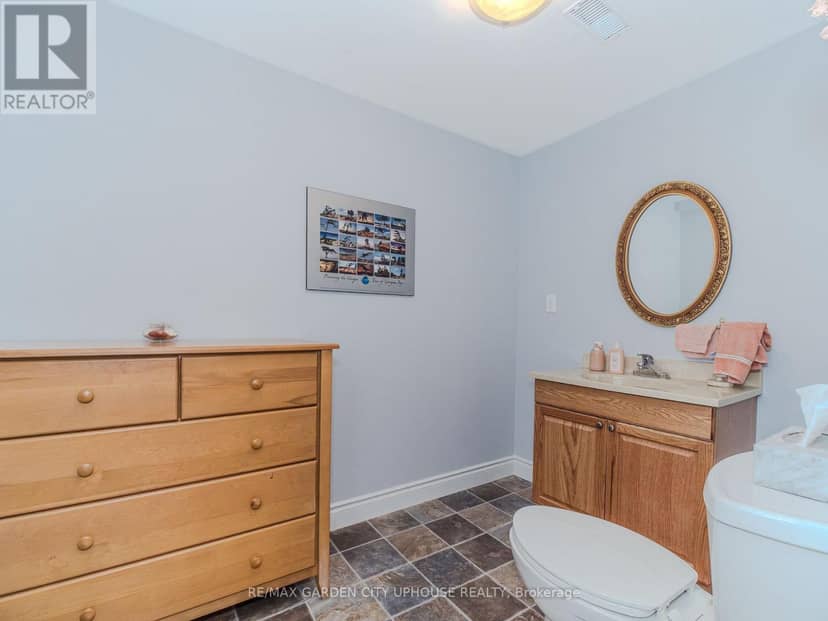 103 - 122 Bunting Road — photo 14 of 25