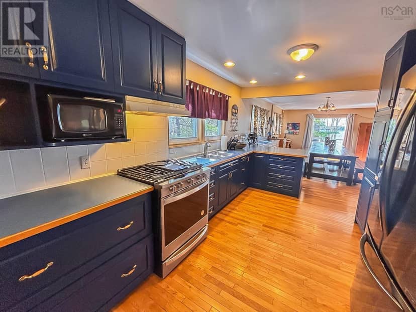 672 Molega Lake Road — photo 10 of 40