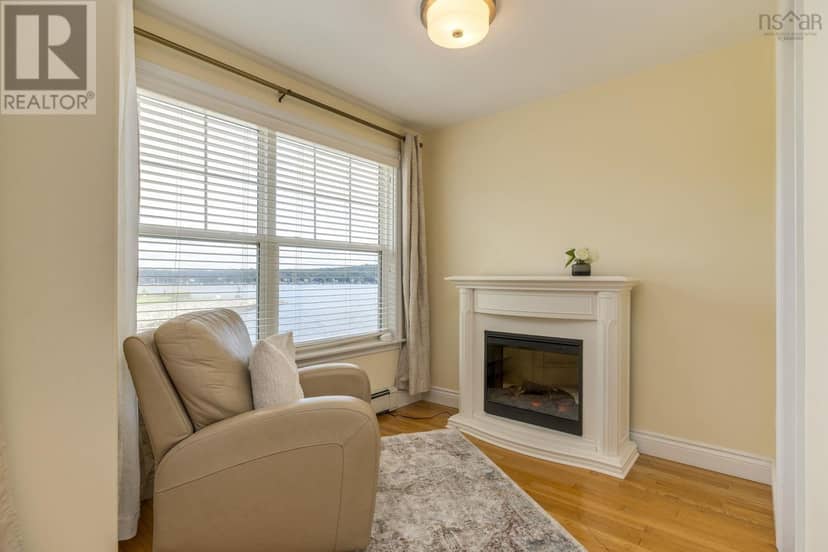 1 Arthur Lismer Court — photo 29 of 40