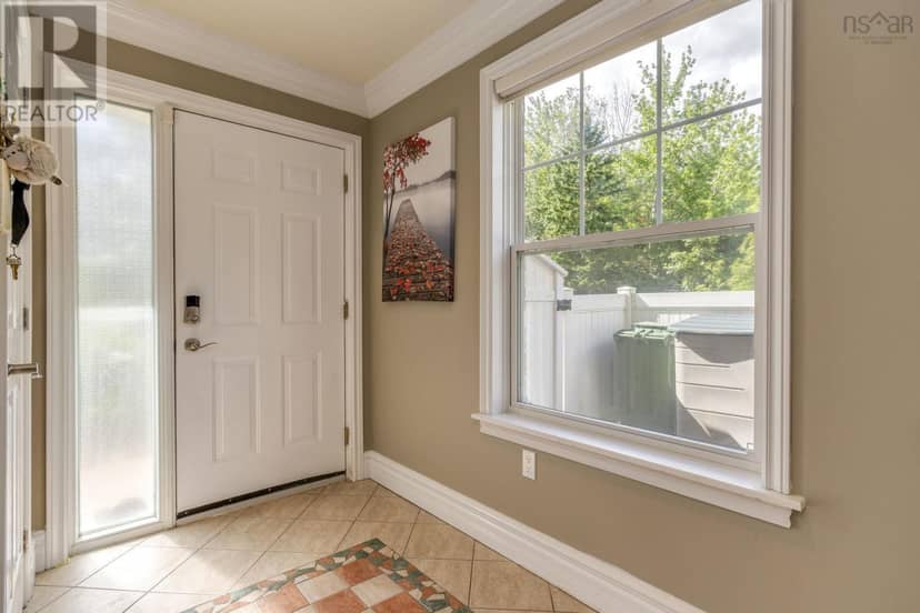 1 Arthur Lismer Court, Bedford, photo 6