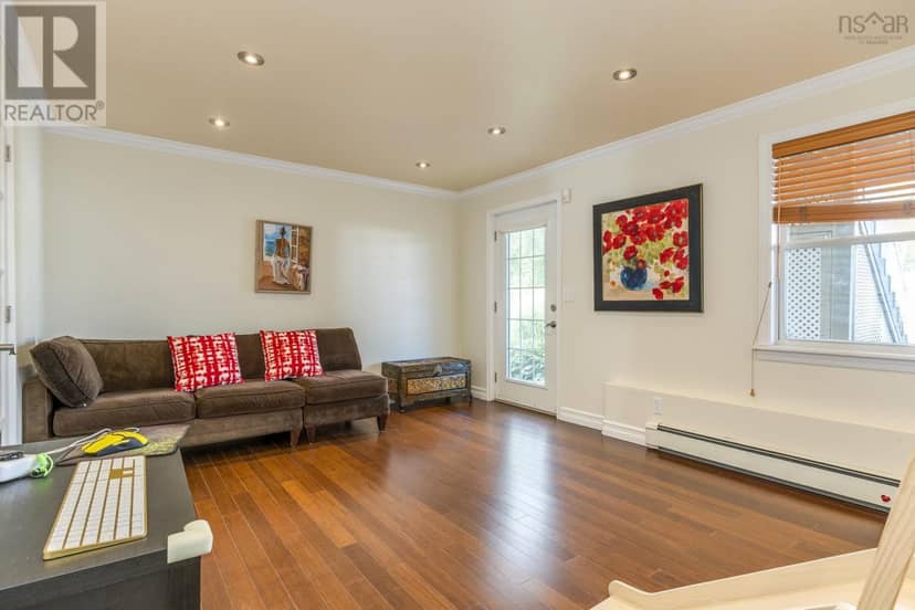 1 Arthur Lismer Court — photo 39 of 40