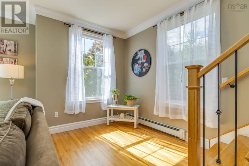 1 Arthur Lismer Court — photo 23 of 40
