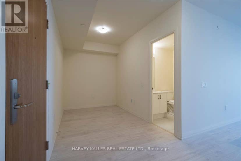 411 - 8960 Jane Street — photo 16 of 40