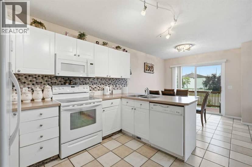 52 Douglas Glen Crescent SE, Calgary, photo 8