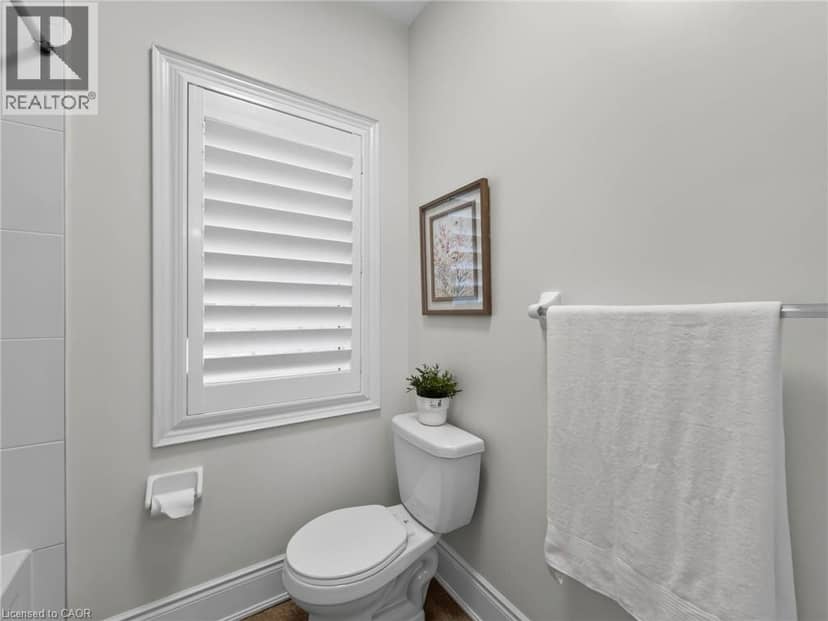 2121 BLACKFOREST Crescent — photo 36 of 40